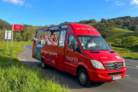 São Miguel hop-on hop-off 48-hour pass