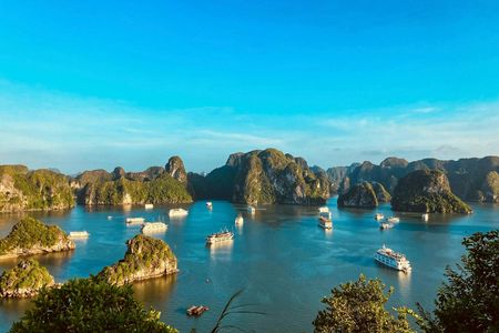 2-day boat cruise of Halong Bay from Hanoi with overnight in a private cabin