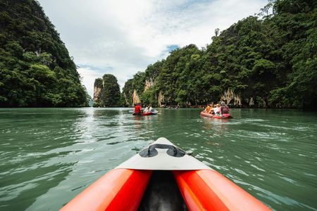 Two-day Lan Ha Bay adventure tour from Cat Ba Town with overnight bungalow stay