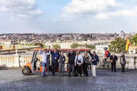 Rome VIP food tour on a private golf cart