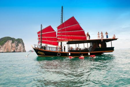 Krabi private morning 4-island breakfast cruise
