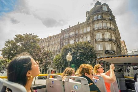 Porto Hop-On Hop-Off Bus Tour