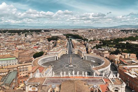 St. Peter's Basilica and Papal tombs guided tour with optional Dome