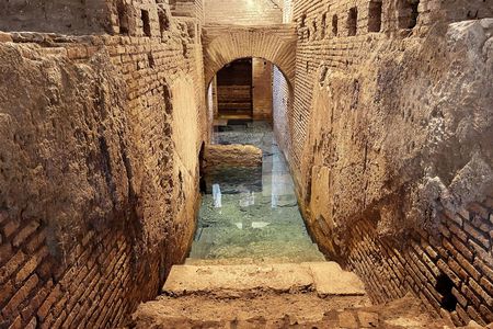 Capuchin Crypt and Trevi Fountain underground guided tour