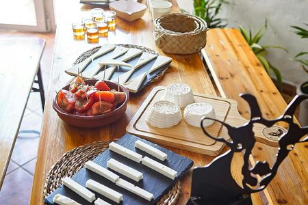 Fuerteventura goat cheese-making workshop with tasting