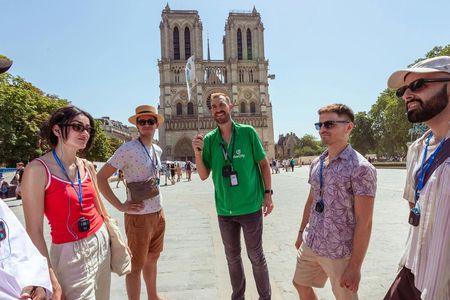 Notre-Dame de Paris exterior guided tour and interior audio tour