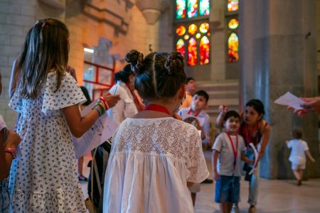 Sagrada Familia family-friendly small group tour