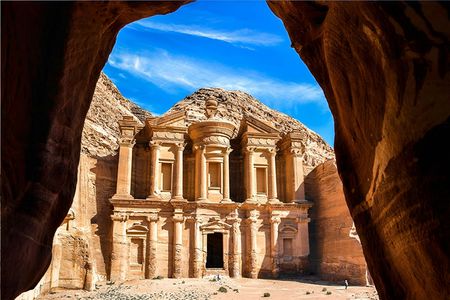 Private tour to the Nabatean Red Rose City of Petra