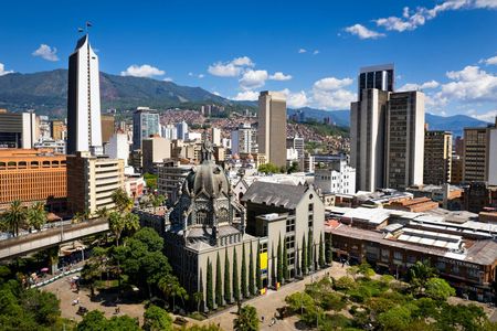 Full-Day Medellín private tour with Metrocable and Comuna 13