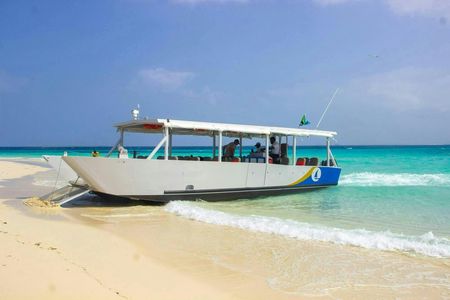 Zanzibar snorkeling tour to Nyange Sandbank with BBQ lunch