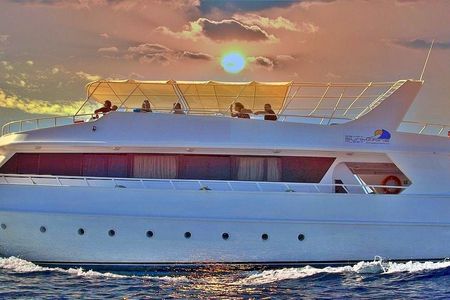 Sunset cruise, afternoon tea and Sharm El Sheikh Old Town guided tour