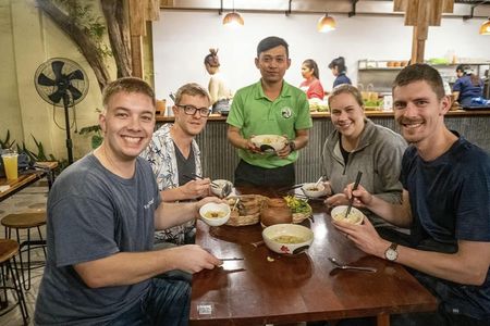 Evening food tour with drinks in Siem Reap by tuk-tuk