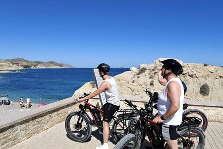 Villajoyosa old town and coastal guided e-bike tour