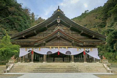Sakaiminato private tour with Mizuki Shigeru Road and Miho Shrine