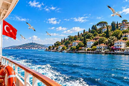 Princes’ Islands guided boat tour with lunch from Istanbul