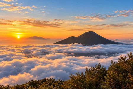 Mount Batur sunrise hike and natural hot springs in Bali