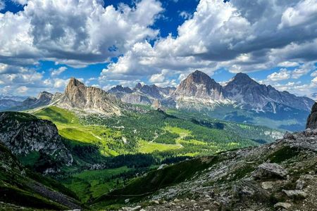 Dolomites full-day trip with Cortina and two lakes