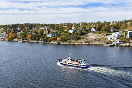 Stockholm Archipelago guided boat tour from city centre