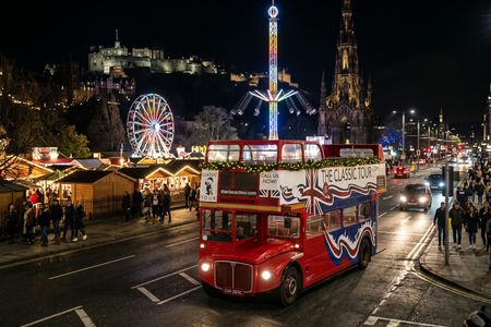 Christmas lights tour on a vintage bus in Edinburgh