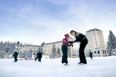 Lake Louise, Yoho National Park and Moraine Lake tour from Calgary