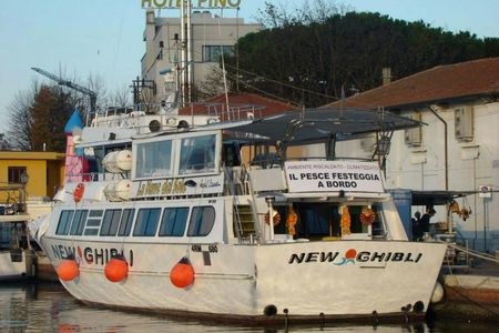 Half-day boat tour along the Riviera Romagnola from Milano Marittima