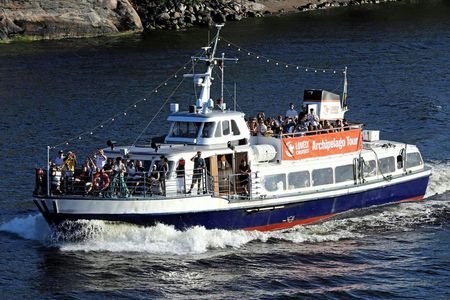 Stockholm Archipelago guided boat tour from city centre