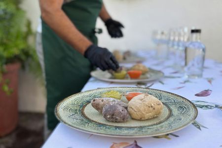 Secrets of Canarian mojo workshop at El Molino Blanco