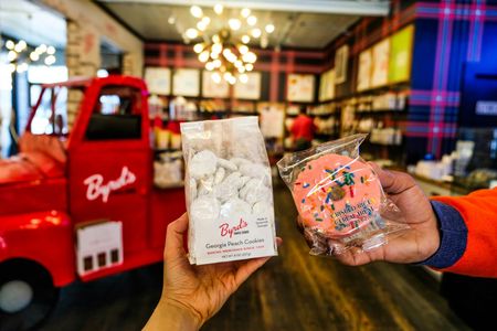Savannah doughnut and sweet treats tour