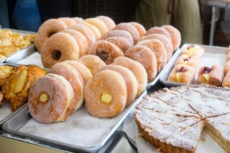 Guided tour of Oceanfront to discover the best donuts in Miami