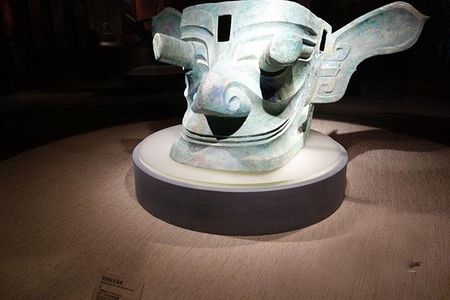 Sanxingdui Ruins and Giant Pandas Private Day Tour from Chengdu
