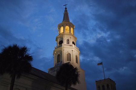 Ghosts of Charleston Walking Tour + Unitarian Church Graveyard