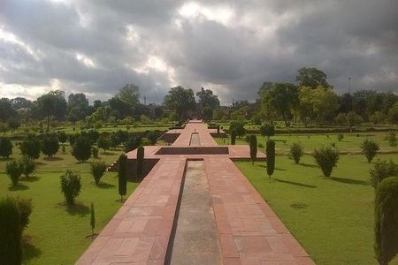 Full Day Agra Tour With FatehPurSikri and More