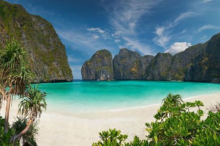 Dive Trip to Phi Phi from Phuket for certified divers