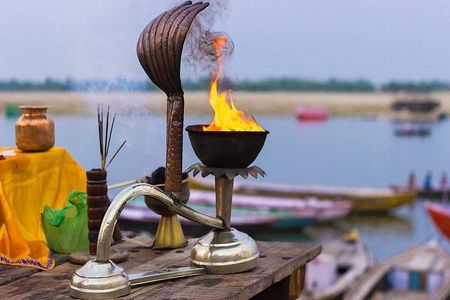 Divine Ganga Aarti in Haridwar and Rishikesh Tour