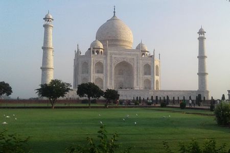 Private City Tour of Taj Mahal Sunrise and Sunset from Agra