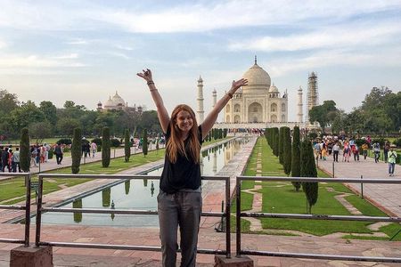 Taj Mahal Agra Tour By Train in one day return