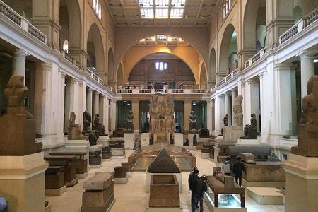 Cairo Private Day Tour: Egyptian Museum, Citadel, and Khan al-Khalil Bazaar 