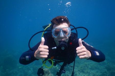 Discovery Scuba Diving on Hon Mun Island in Nha Trang