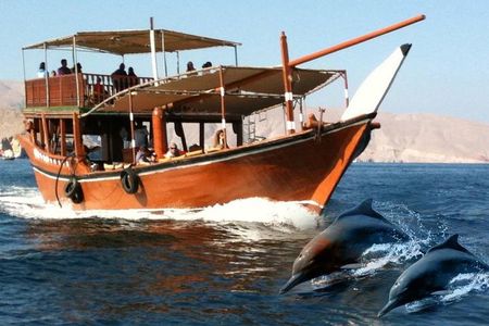 Khasab Dhow Cruise To Musandam Fjords With Lunch Onboard