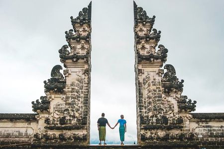 Lempuyang Temple Tour With Lunch and Pick Up