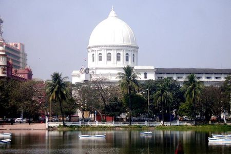 The Second City of Empire: A Kolkata Heritage Walking Tour with Private Transfer
