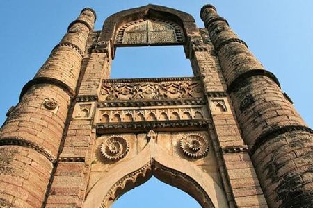 Private Day Excursion to Chanderi from Orchha