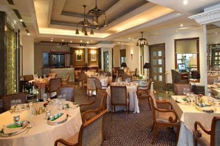 Enjoy South Indian Cuisine At Dakshin - Sheraton New Delhi with Private Transfer