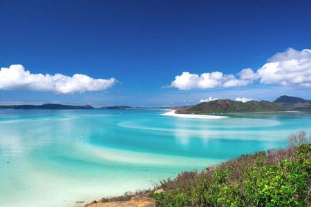Camira Sailing Adventure through Whitsunday Islands