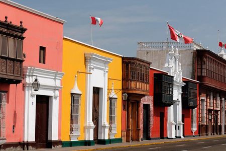 Trujillo in a Day: Moon Temple and Museum , Chan Chan & Huanchaco Beach