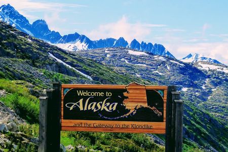Skagway Shore Excursion: White Pass Summit and Skagway City Tour