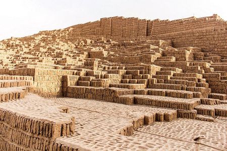 Half-Day Private Tour to Huaca Pucllana and Huaca Mateo Salado