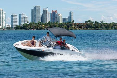 Speed Boat Tours, VIP-style Miami Speedboat Tour