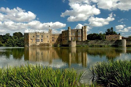 Leeds Castle, Canterbury, Dover, Greenwich Boat ride & snack pack