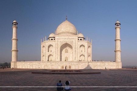 Private Taj Mahal, Mathura & Vrindavan Day Trip from Delhi